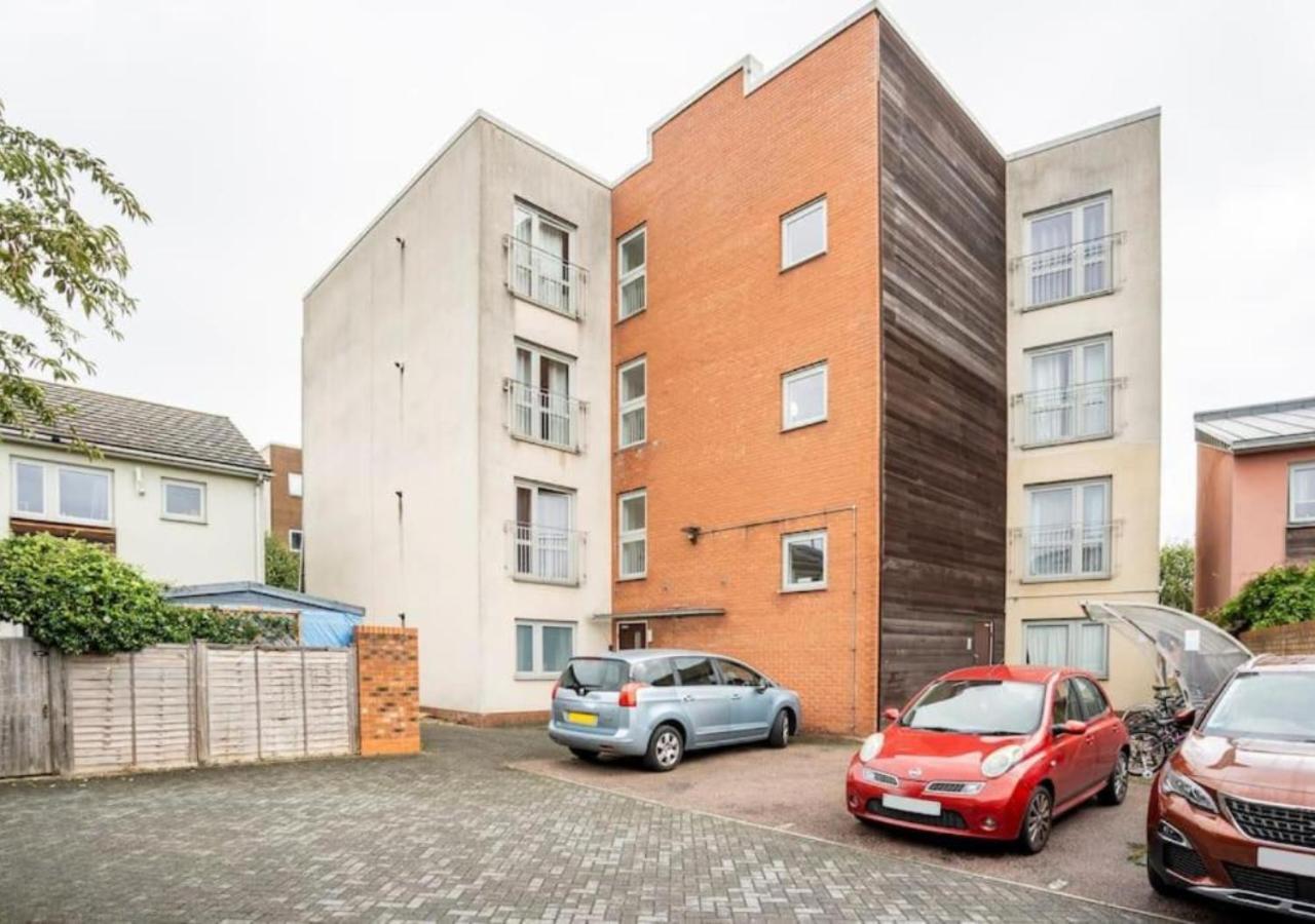 The Dartford Lodge - Free Parking 外观 照片